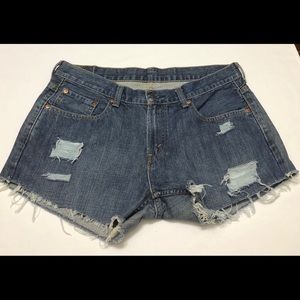 Levi’s 550 Cut Off Distressed Denim Jean Shorts